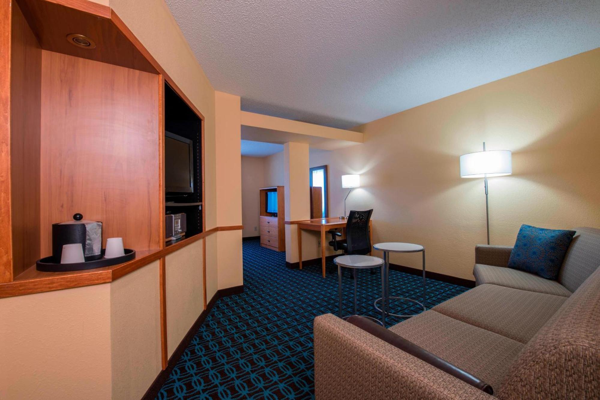 Fairfield Inn & Suites By Marriott Greenwood Exterior photo