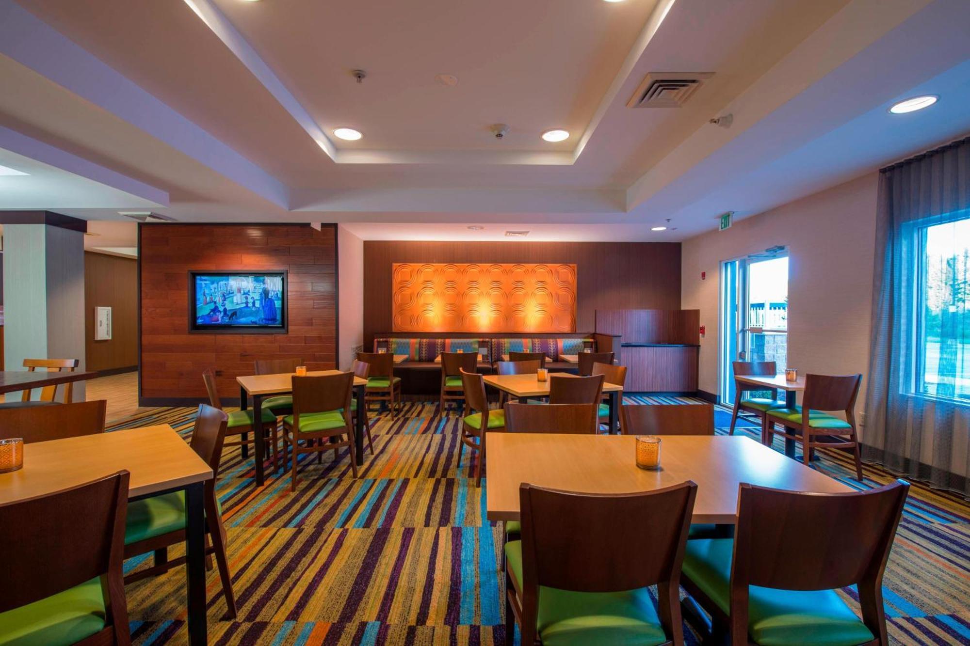 Fairfield Inn & Suites By Marriott Greenwood Exterior photo