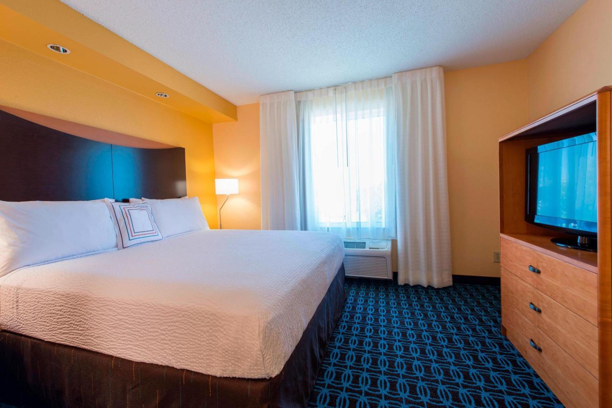 Fairfield Inn & Suites By Marriott Greenwood Exterior photo
