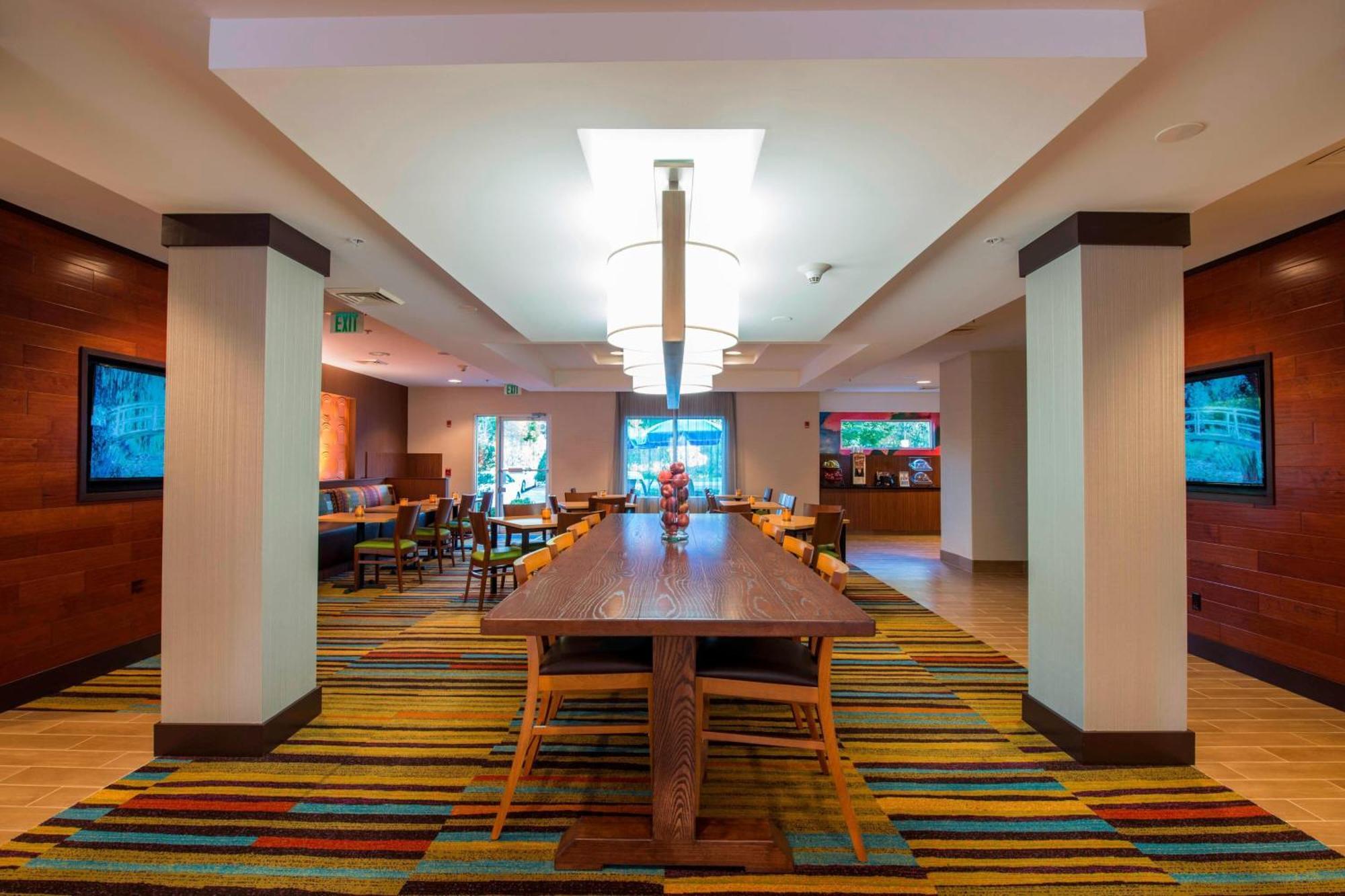 Fairfield Inn & Suites By Marriott Greenwood Exterior photo
